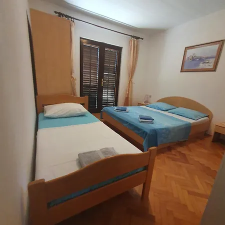 Karlo * Omiš