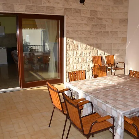 Karlo * Omiš