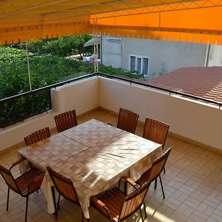 Apartman Karlo