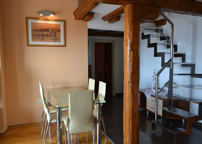 Karlo Apartamento Omiš